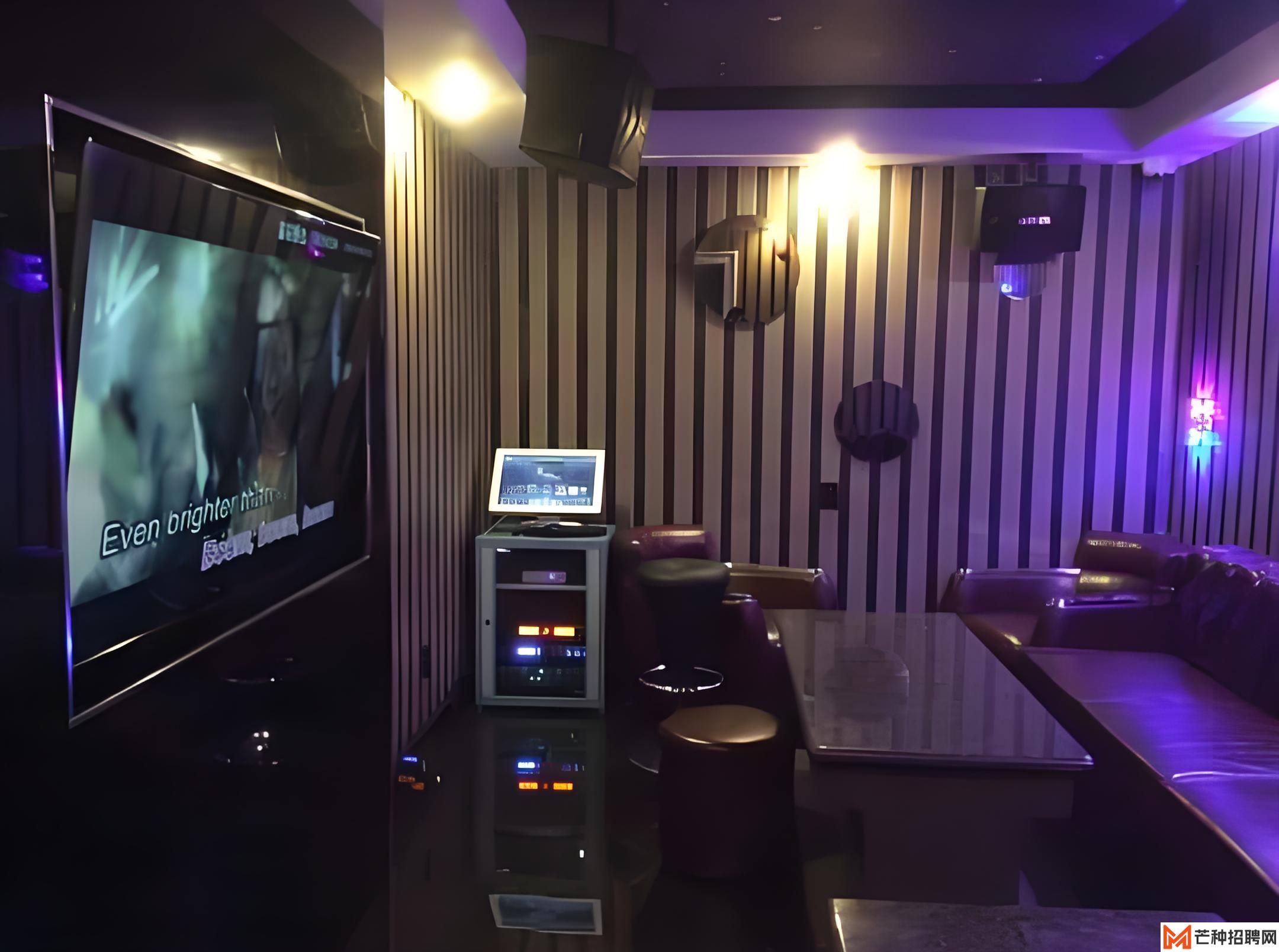 厦门大型演艺酒吧诚聘舞蹈演员！光芒舞台等你来发光！