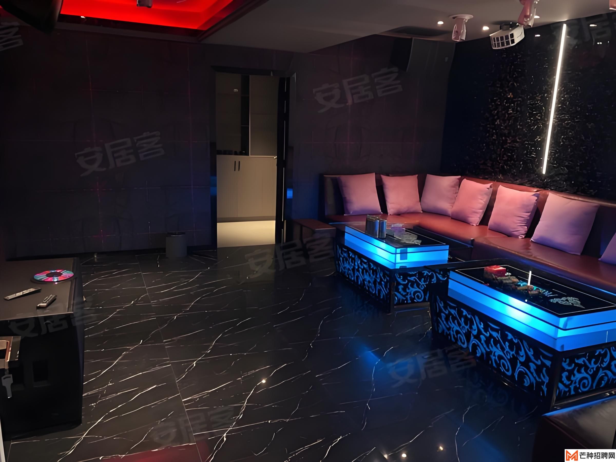 在厦门如何选择适合不同年龄层朋友的夜场活动场所